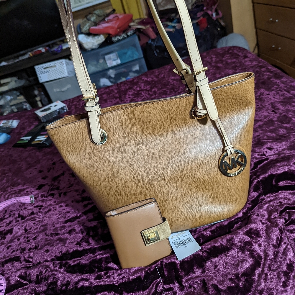 Michael kors bag and wallet